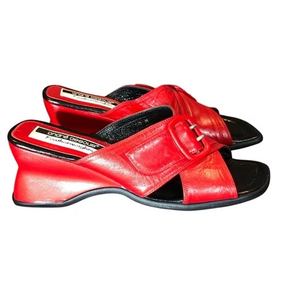 Sandalias de cuña Andre Assous Featherweights 6,5 cuero rojo retro glam resort chic Foto 1 de 4