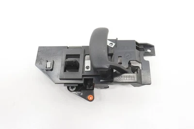 Chevrolet Express 3500 2002-2024 manija de puerta interior delantera derecha OEM Foto 1 de 4