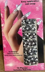 NAIL DECALS EASY APPLICATION NAIL WRAP SKULLS & CROSSBONES - Picture 1 of 2