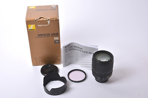 Nikon AF-S Nikkor Objektiv 18–105 mm f/3,5–5,6 G ED DX VR + beide Kappen, Objektivdeckel, verpackt