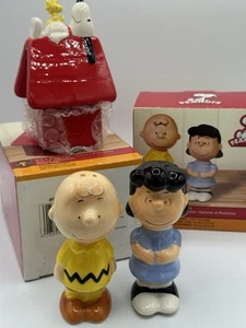 PEANUTS Charlie Brown & Lucy and Snoopy Salt & Pepper Shakers Gibson NEW in Box - Picture 1 of 6
