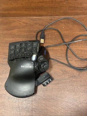 Belkin N52TE Tournament Edition Wired Gaming Keyboard Gamepad D-Pad Controller - Image 1 of 4