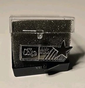 Rarissima spilla da bavero vintage Enjoy Coke All Star in argento sterling - Foto 1 di 4