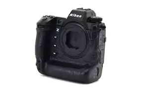 Nikon CAMERA miniature collection Z9:NIKKOR Z 24-70mm f/2.8S Gashapon Capsule - Picture 1 of 12
