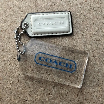 Coach Hangtag Llavero Plástico Acrílico Cuero Blanco Transparente Doble Etiqueta Repuesto Foto 1 de 3