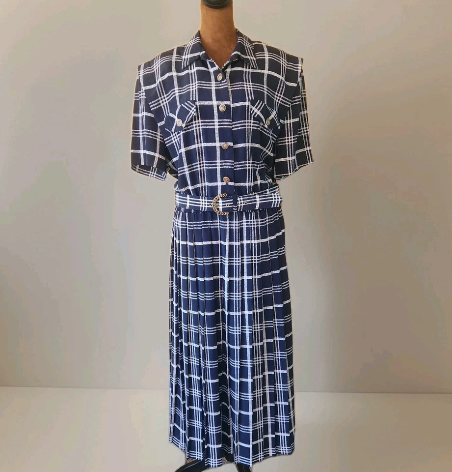 Vestido camisa azul marinho anos 90 Leslie Fay tamanho 18 náutico plissado xadrez com cinto - Imagem 1 de 4