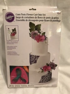 Wilton 28-Piece Gum Paste Flower Cut-Outs Cake Icing Cutters Foundant Sugarcraft - Picture 1 of 11