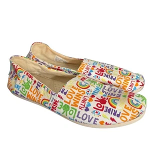 TOMS Pride Love Wins Slip On Casual Shoes Rainbow Print Womens Size 9.5 - Picture 1 of 13