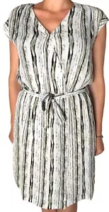 WOMENS BEIGE KNEE DESIGN DRESS SIZE. XS, S, M BY ORIGINAL MARINES - Picture 1 of 4