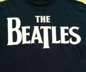 Camiseta The Beatles M Logo Mediano John Paul George Ringo Manzana Azul Oscuro INV375 - Imagen 1 de 7