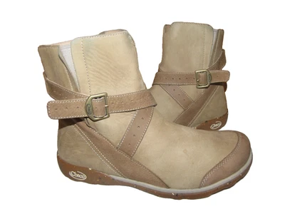 CHACO NICE 2-TONE BROWN NUBUCK LEATHER CRISS-CROSS BELTED PULL-ON ANKLE BOOTS 9M - Image 1 of 4