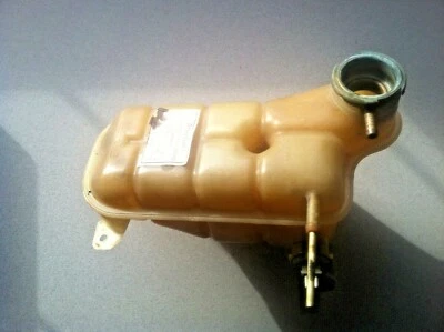 Mercedes-Benz 300E W124 1985-1992 ~ tanque de expansión ~ A1245001749 Foto 1 de 4