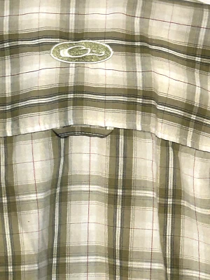 Camisa de manga corta Drake Weekender para hombre verde blanca y roja a cuadros PEQUEÑA Foto 1 de 4