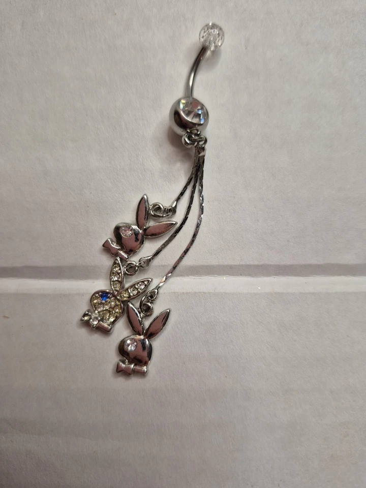 Винтажный Y2k висячий 3 Playboy кролика головы пупок кнопка кольцо, подвеска, стразы - Изображение 1 из 3