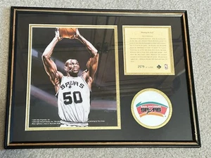 David Robinson San Antonio Spurs Basketball gerahmtes Foto Manning The Deck - Bild 1 von 2