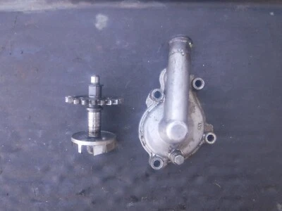 Yamaha YZ250F 2003 cubierta e impulsor de bomba de agua YZ 250F 03 04 05 Foto 1 de 4