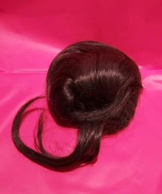 Peluca/pieza de pelo castaño sintético vintage Elura usada en excelente estado Foto 1 de 4