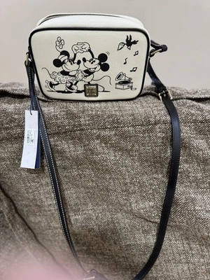 Bolso Bandolera Disney Dooney & Bourke The Picnic Cámara Mickey y Minnie Mouse Foto 1 de 3
