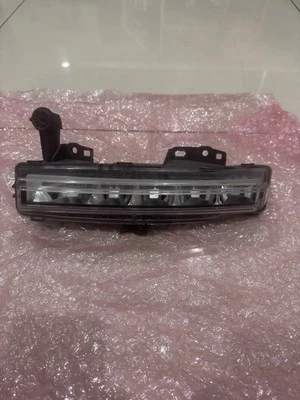 Conjunto de faros antiniebla - Land-Rover (LR152162) 2022-2023 Land Rover Range Rover Foto 1 de 4