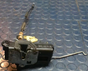Silverado GMC Sierra 1500 Front Right Door Lock Latch Actuator Fits 2007-2013 - Picture 1 of 3