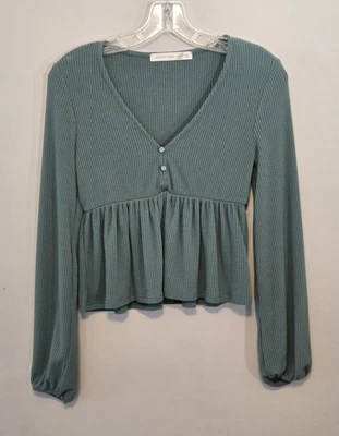 Top Altar'd State Verde Acanalado Cintura Imperio Recortado Cuello en V Talla XS Foto 1 de 4