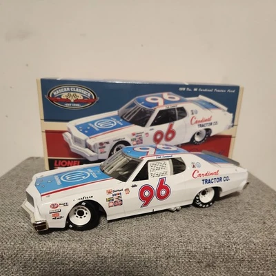 Tractor Ford Torino Dale Earnhardt 1978 Action #96 Foto 1 de 4