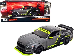 2015 FORD MUSTANG GT 5.0 GRAY MET. & BLACK 1/18 DIECAST MODEL CAR MAISTO 32615 - Picture 1 of 3