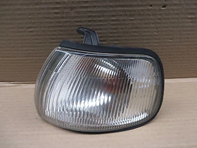 NISSAN SENTRA 93 94 1993 1994 LUZ ESQUINA CONDUCTOR IZQUIERDA OEM # 2BE 939 007 L Foto 1 de 4