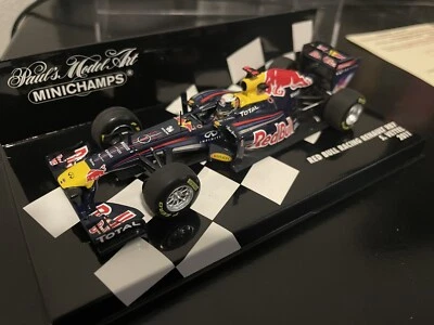 Modelo de coche Sebastian Vettel 2011.          Comprobar descripción Foto 1 de 4