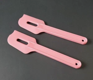 Juego de 2 espátulas Tupperware 8" - Mezcla batidor raspadores paletas rosas nuevo - Imagen 1 de 1