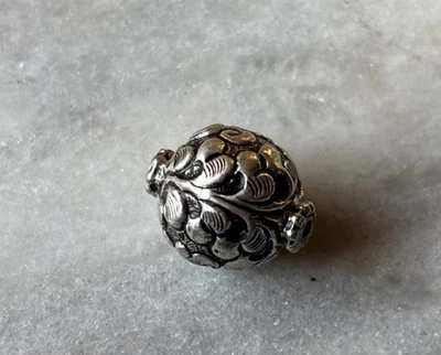 2pcs Tibetan Silver Repousse Bead Handmade In Nepal 18mm CC737 - Image 1 of 2