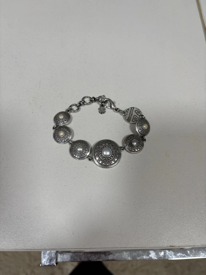 Pulsera de plata con cadena de perlas boho Lucky Brand con diseño intrincado Foto 1 de 1