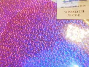 Vetro dicroico:CBS 90 COE verde/magenta/blu su matrice testurizzato sottile nero - 3" mq - Foto 1 di 1