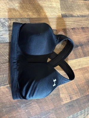 Under Armor小号运动文胸 — 第 1/3 张图片