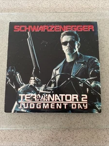The Terminator 2 Judgment Day Laserdisc LD 2 Disc Movie Arnold Schwarzenegger - Picture 1 of 14