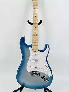 US warehouse Blue And White Gradients ST Electric Guitar Solid 3S pickup - Picture 1 of 10