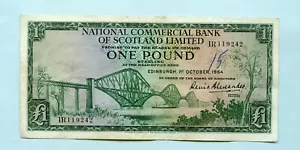Banconota £1 National Commercial Bank of Scotland 1 ottobre 1964 prefisso 1T - Foto 1 di 2