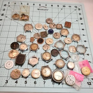 Lote de RELOJ MECÁNICO VINTAGE DE 1,24 LB; VERDE, ELGIN, HAMPDEN... PARA PIEZAS  - Imagen 1 de 10