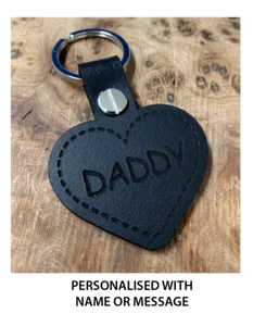 LLAVERO DE CUERO CORAZÓN PERSONALIZADO PAPÁ Llavero Llavero Negro Regalo Familiar - Imagen 1 de 5