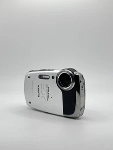 Fujifilm FinePix XP20 14.2MP Waterproof Digital Camera With Battery — TESTED ✅✅ - Picture 1 of 4