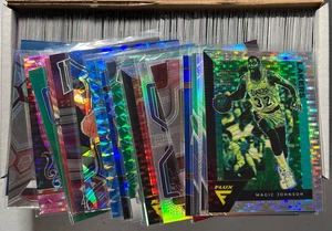 Lote de cartas Panini NBA Prizms 210+ algunas estrellas menores/novatos todas con mangas de centavo - Imagen 1 de 1