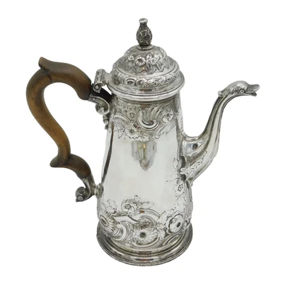 Cafetera antigua Jorge II de plata esterlina con caño de cisne 1749 Londres T. Whipham Foto 1 de 4