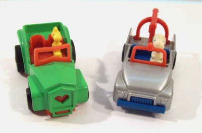 Aviva Peanuts Die-Cast Car Lot, Woodstock Green Jeep, Snoopy Tow Truck, Japan - Image 1 of 4