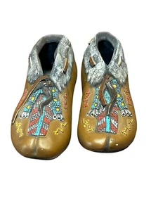 Ceramic Moccasin Pair Matte Native Design Unique Decorative Southwest Signed 6” - Picture 1 of 4