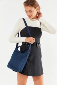 Nuevo con etiquetas Bolso de hombro Urban Outfitters de lona de mezclilla - Imagen 1 de 12