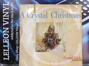 Crystal Gayle A Crystal Christmas LP Album Vinyl Record 925508 Pop 80’s - Picture 1 of 8