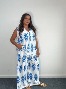 Plus size Monochrome Tribal Print two piece Co Ord Set - Blue UK size 18/22 - Picture 1 of 4