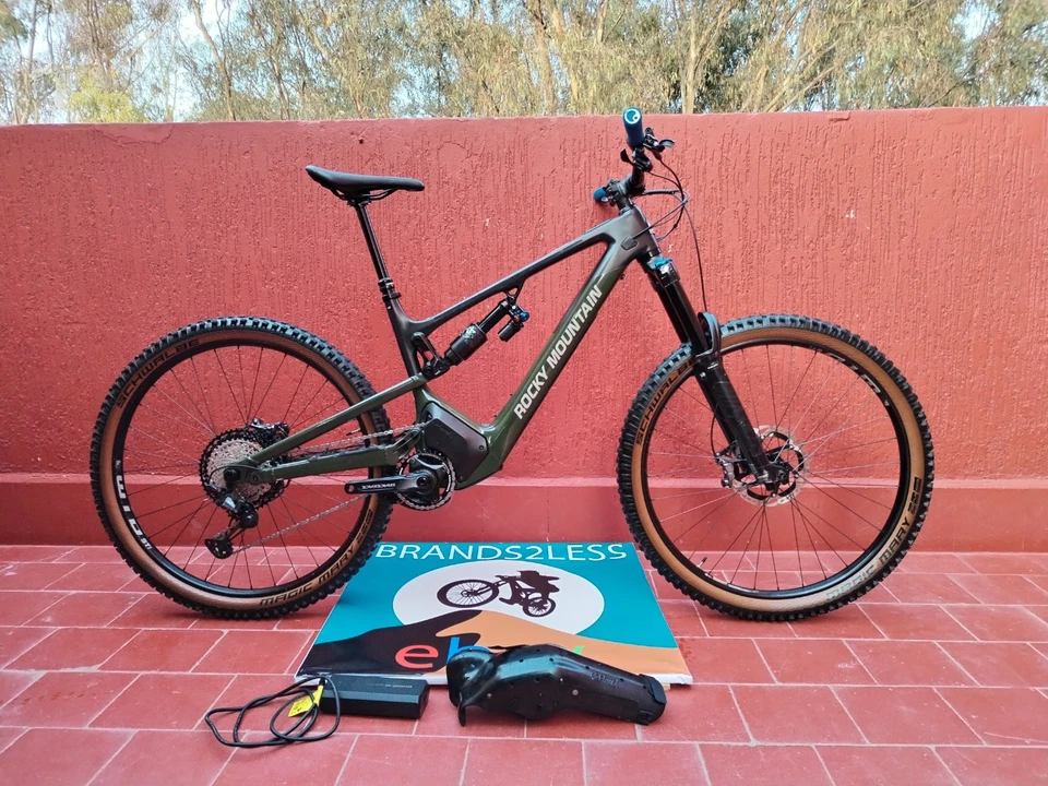 RRP 9059$ 2022 Rocky Mountain Altitude powerplay C70 Size Large Emtb DDP TO USA. - image 1 of 4