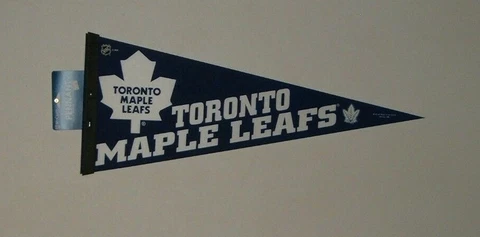 TORONTO MAPLE LEAFS TRI ANGLE 12" X 30"  BLUE WHITE FELT WALL PENNANT NEW NHL Cover