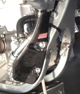 LIGHTSPEED CARBON FIBER RIGHT CASE GUARD, YZ 450F (2010-2013) - Picture 1 of 2